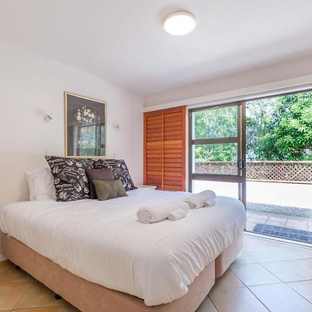 Onetangi Beach Apartments מראה חיצוני תמונה