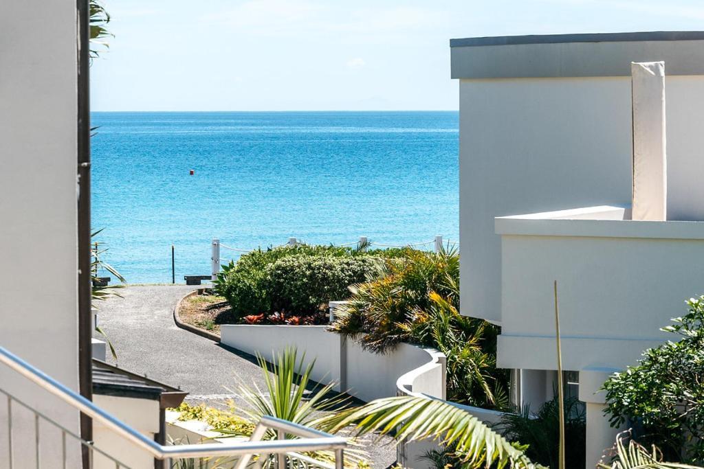 Onetangi Beach Apartments מראה חיצוני תמונה