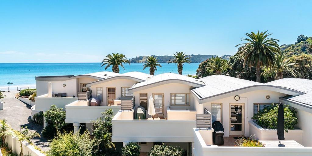 Onetangi Beach Apartments מראה חיצוני תמונה