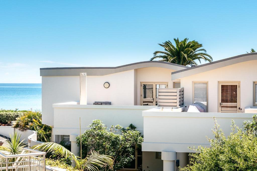 Onetangi Beach Apartments מראה חיצוני תמונה