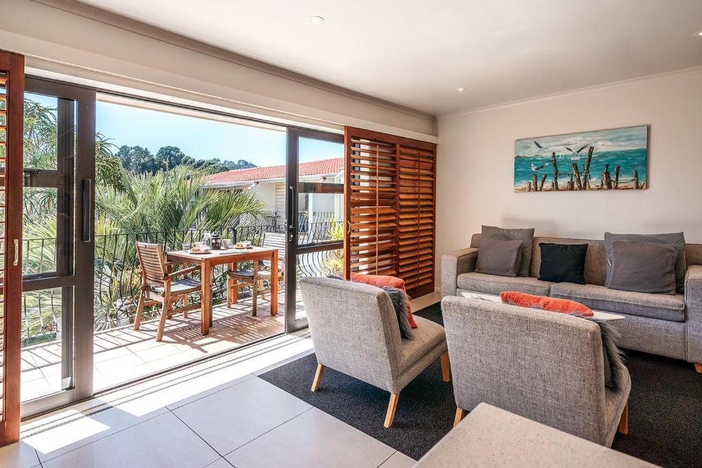 Onetangi Beach Apartments מראה חיצוני תמונה