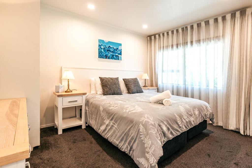 Onetangi Beach Apartments מראה חיצוני תמונה