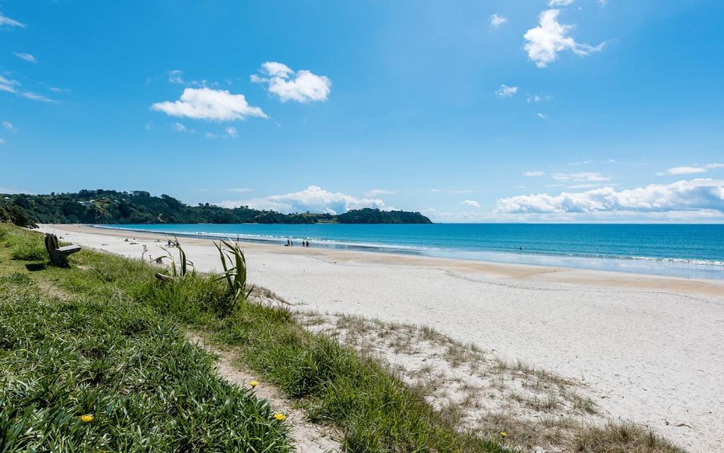 Onetangi Beach Apartments מראה חיצוני תמונה