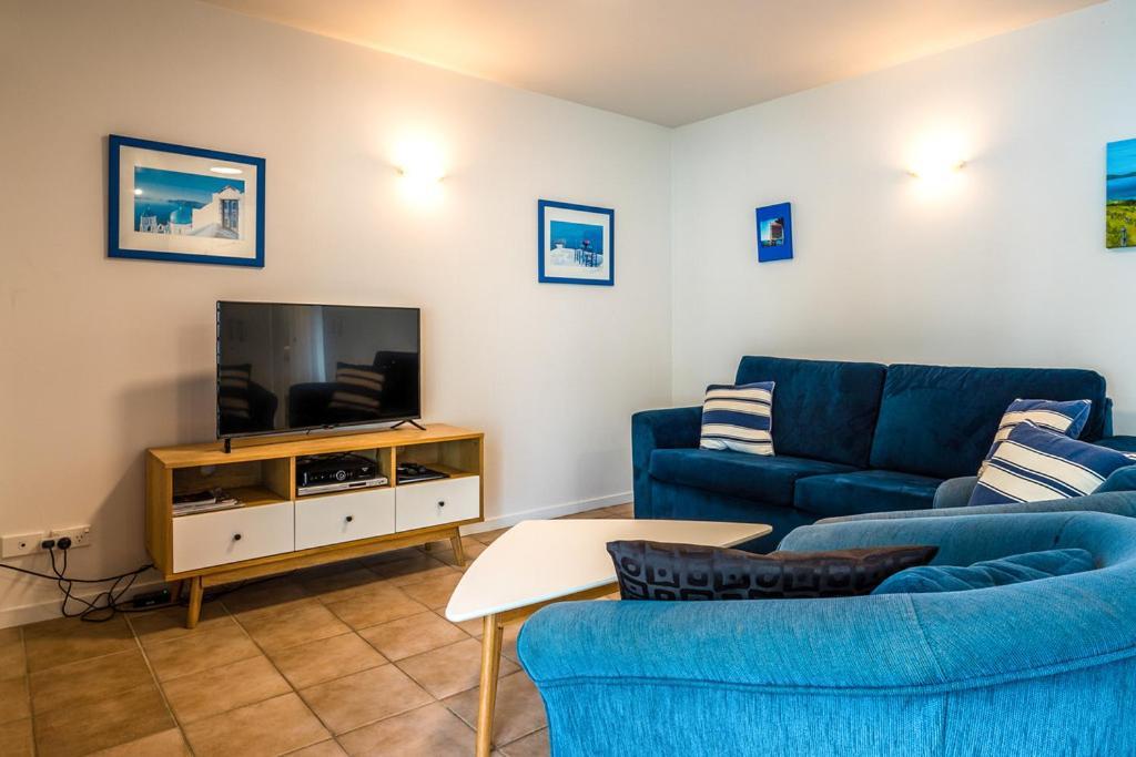 Onetangi Beach Apartments מראה חיצוני תמונה
