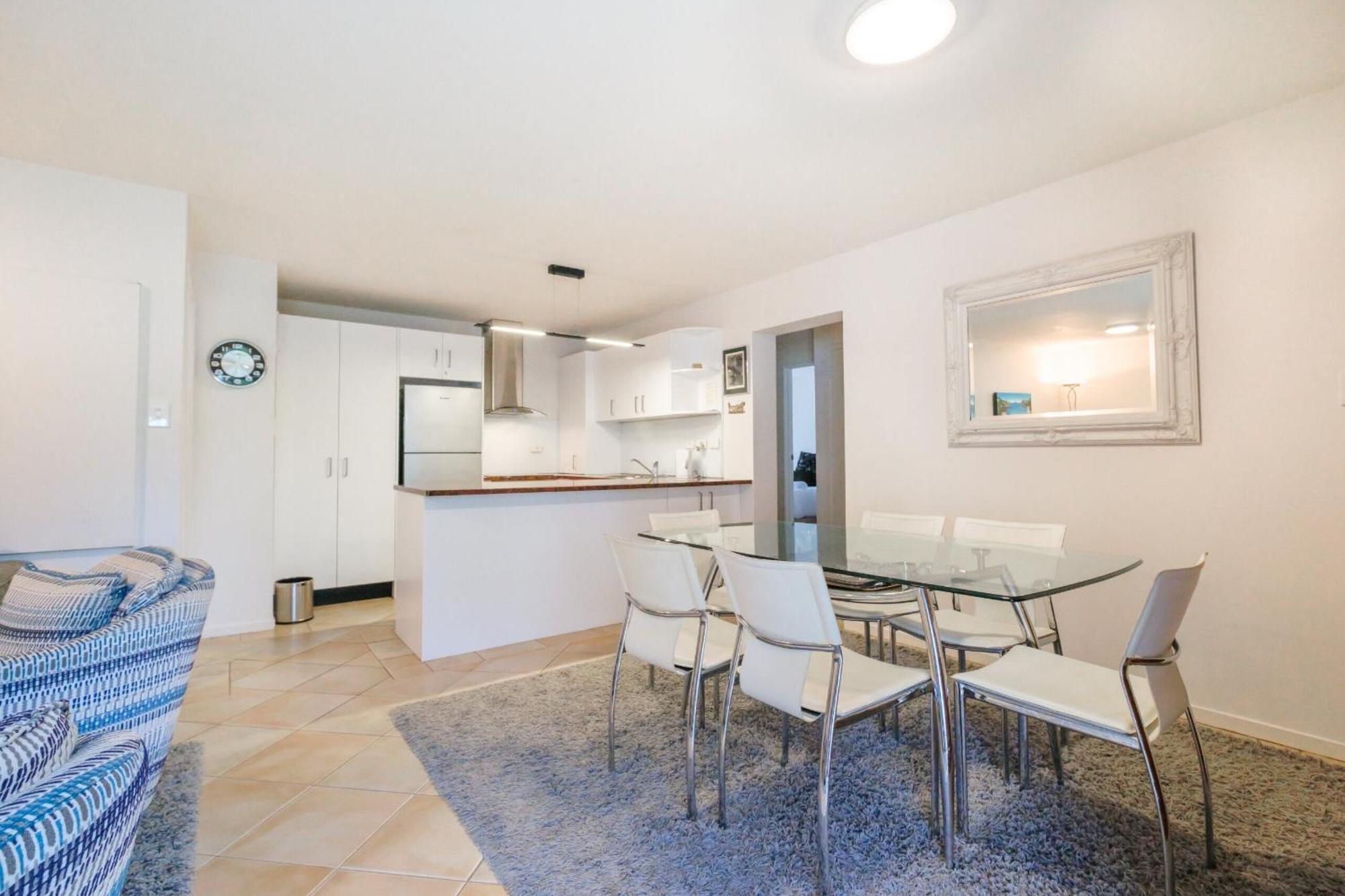 Onetangi Beach Apartments מראה חיצוני תמונה