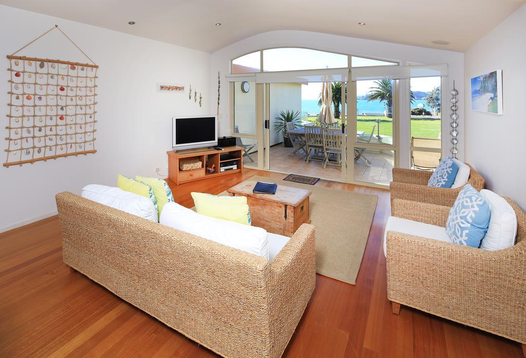 Onetangi Beach Apartments מראה חיצוני תמונה